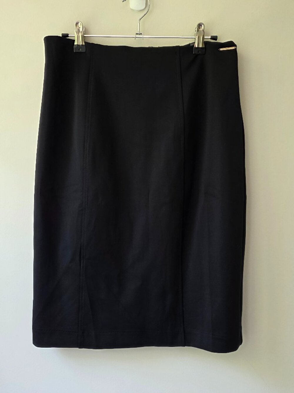 ELIE TAHARI Sleek Scuba Pencil Skirt | 6 | Black Stretch Lined NWOT